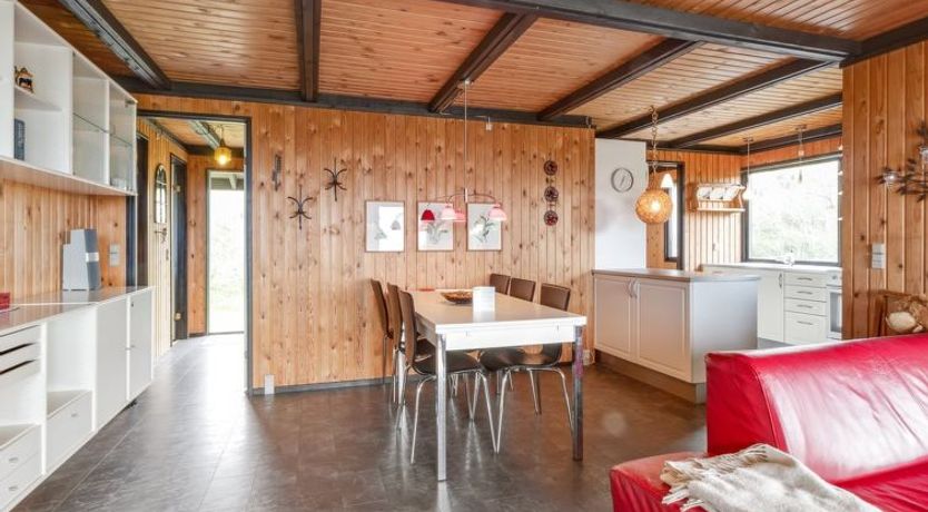 Photo of "Maini" - 600m from the sea