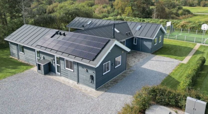 Photo of "Sinikka" - 350m from the sea