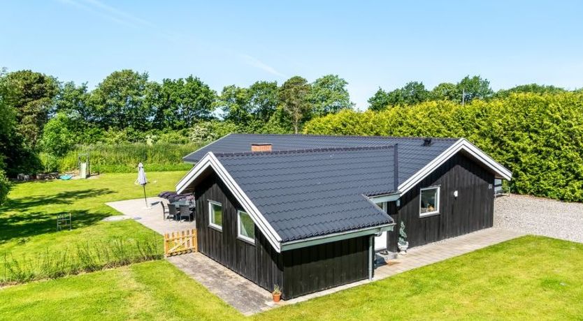 Photo of "Nina" - 700m to the fjord