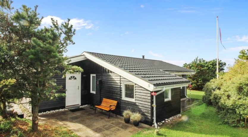 Photo of "Alice" - 1.3km from the sea