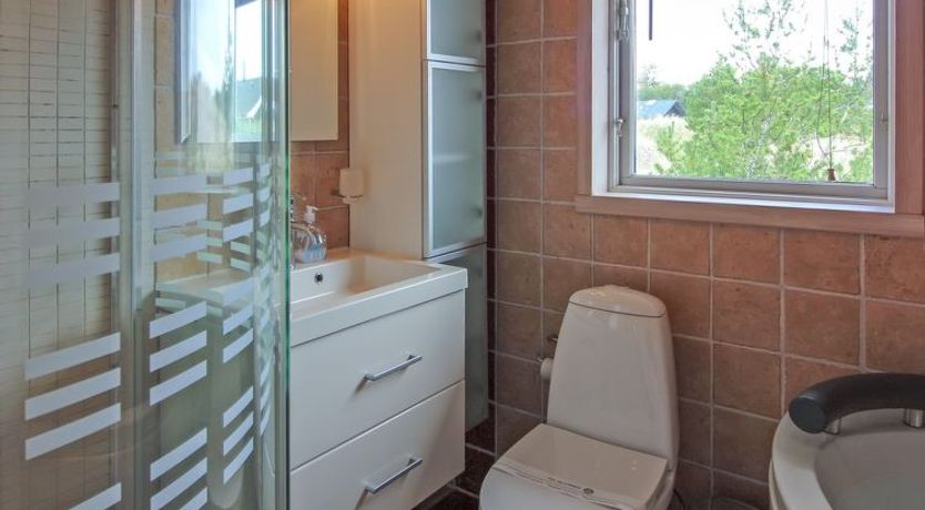 Photo of "Lewe" - 150m from the sea