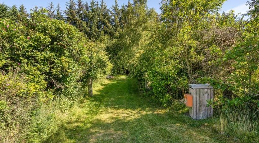 Photo of "Alwin" - 2.5km from the sea