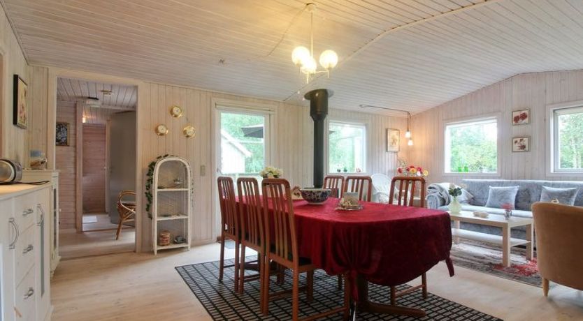 Photo of "Elmer" - 400m from the sea