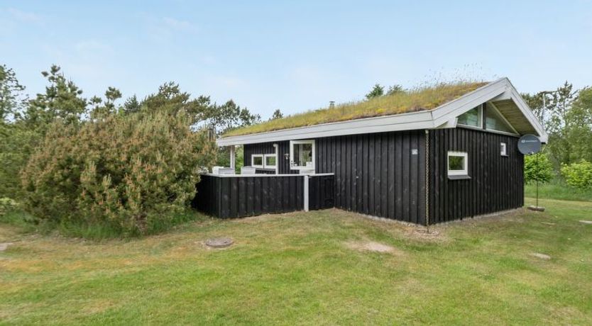 Photo of "Evan" - 1.3km from the sea