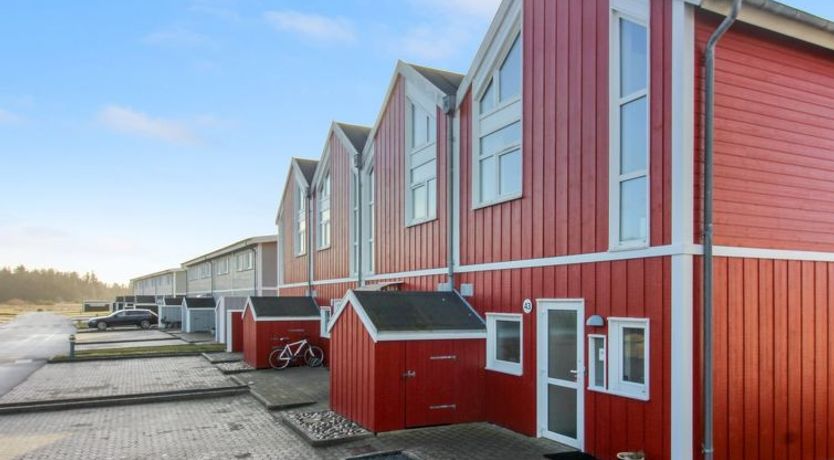 Photo of "Hariett" - 900m from the sea