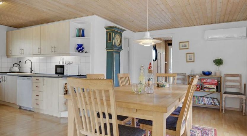 Photo of "Yorick" - 1km from the sea