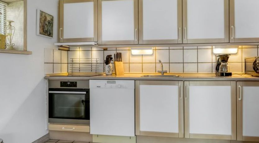 Photo of "Rebecca" - 1.5km from the sea