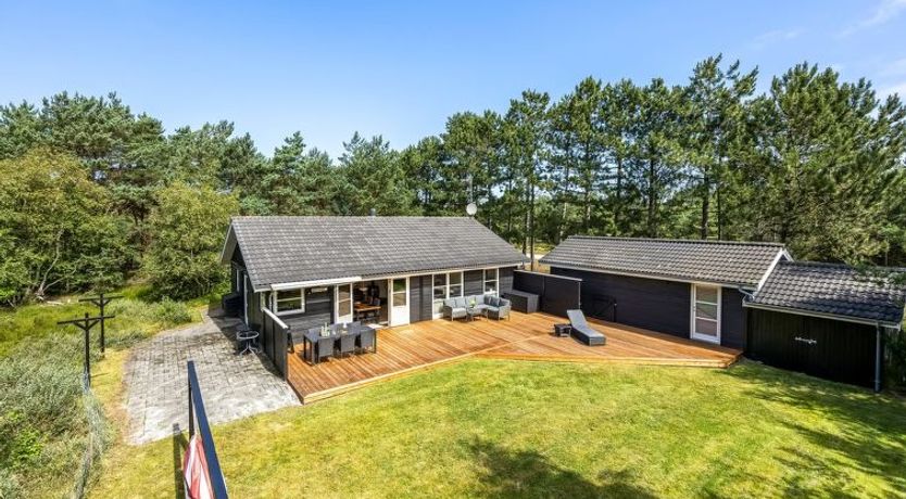 Photo of "Filimena" - 350m from the sea