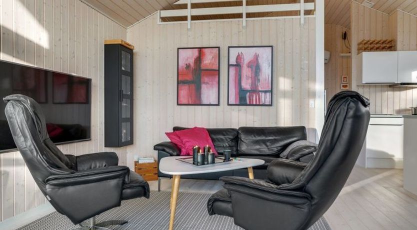 Photo of "Tayara" - 300m from the sea