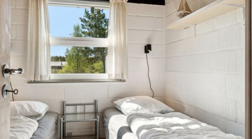 Photo of "Glenna" - 1.8km from the sea