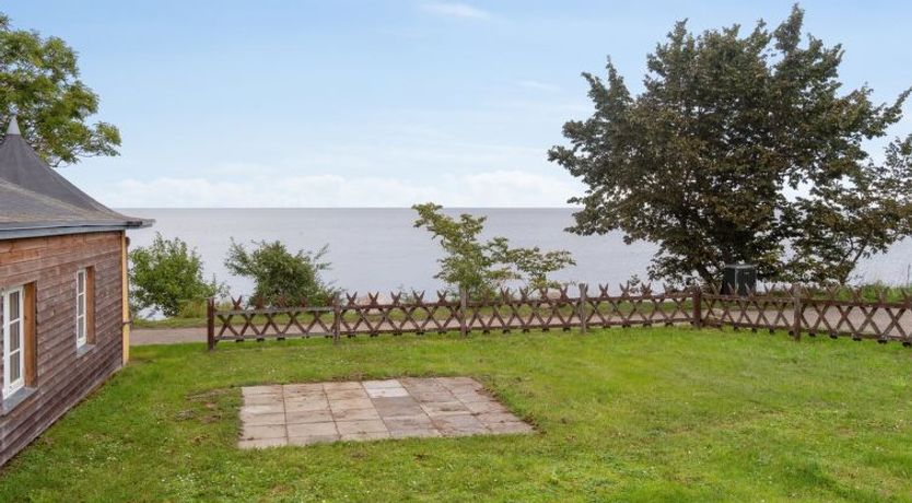 Photo of "Alfred" - 25m from the sea