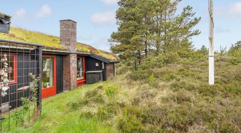 Photo of "Kathaline" - 3.4km from the sea