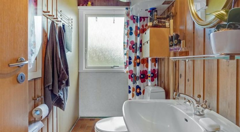 Photo of "Kathaline" - 3.4km from the sea