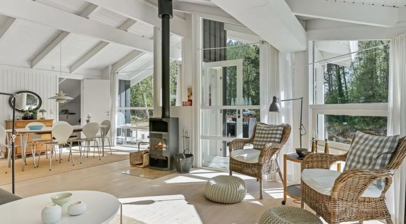 Photo of "Ran" - 600m from the sea