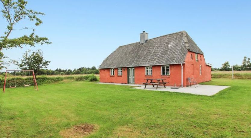 Photo of "Eduard" - 4.3km from the sea