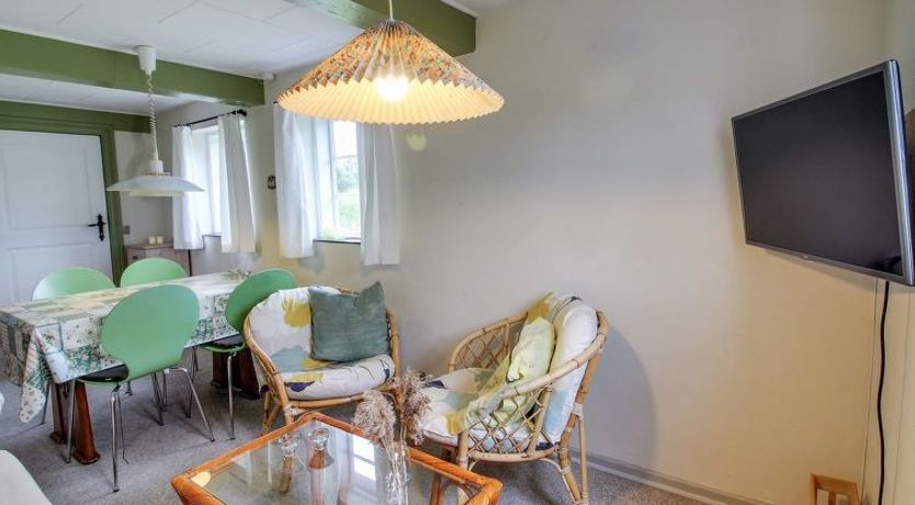 Photo of "Eduard" - 4.3km from the sea