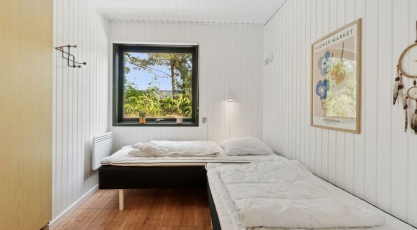 Photo of "Ellinor" - 300m from the sea