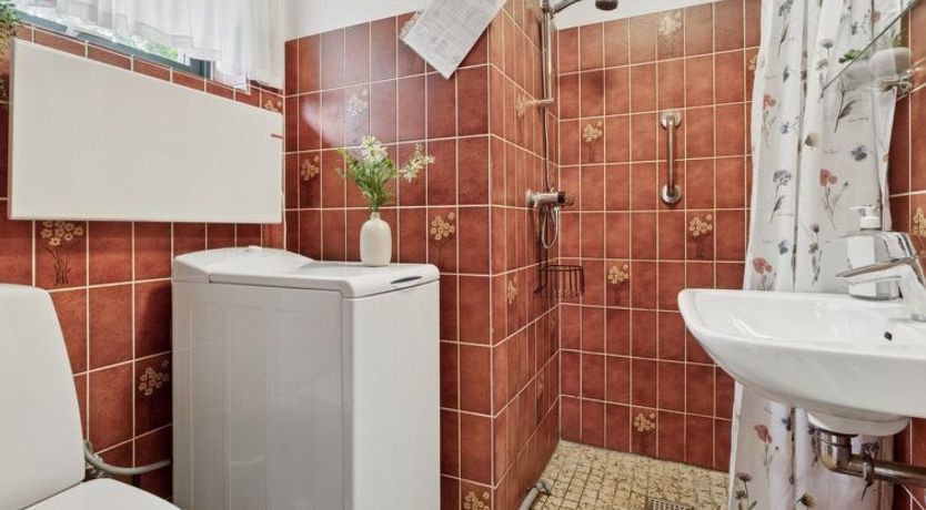 Photo of "Ellinor" - 300m from the sea