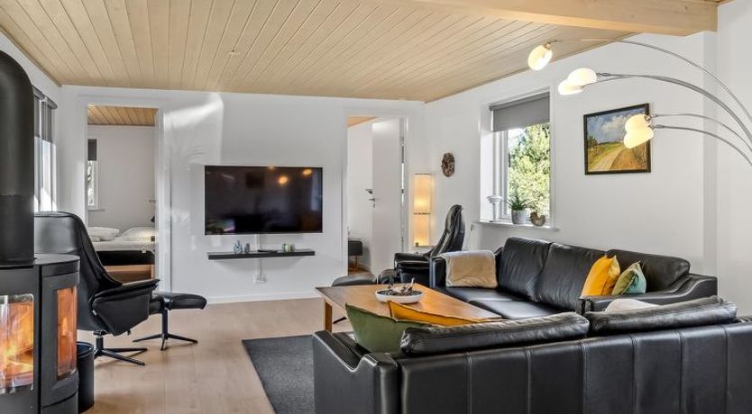 Photo of "Bjarka" - 2.9km from the sea