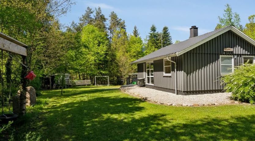 Photo of "Hunding" - 7km from the sea