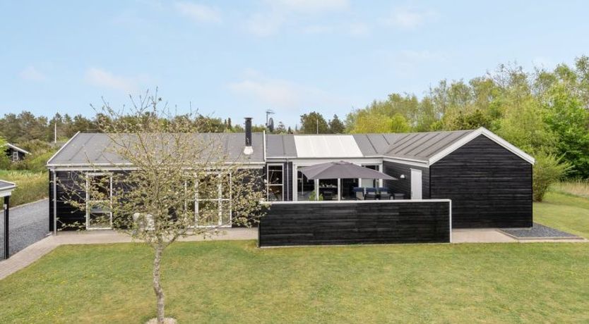 Photo of "Henriete" - 3.5km from the sea