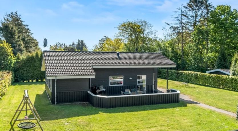 Photo of "Karstina" - 1km from the sea