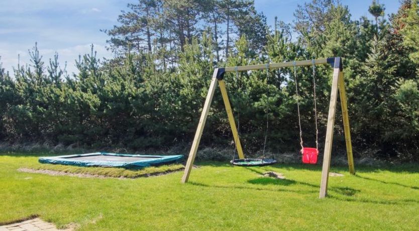 Photo of "Amundi" - 3.8km from the sea