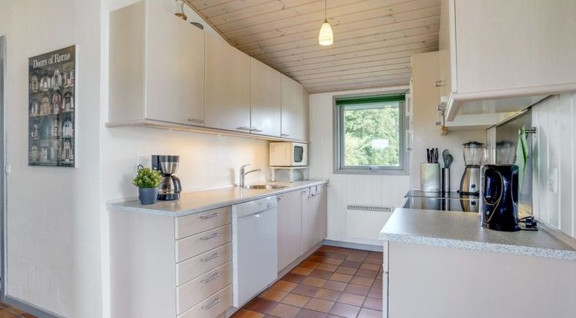 Photo of "Elise" - 800m from the sea