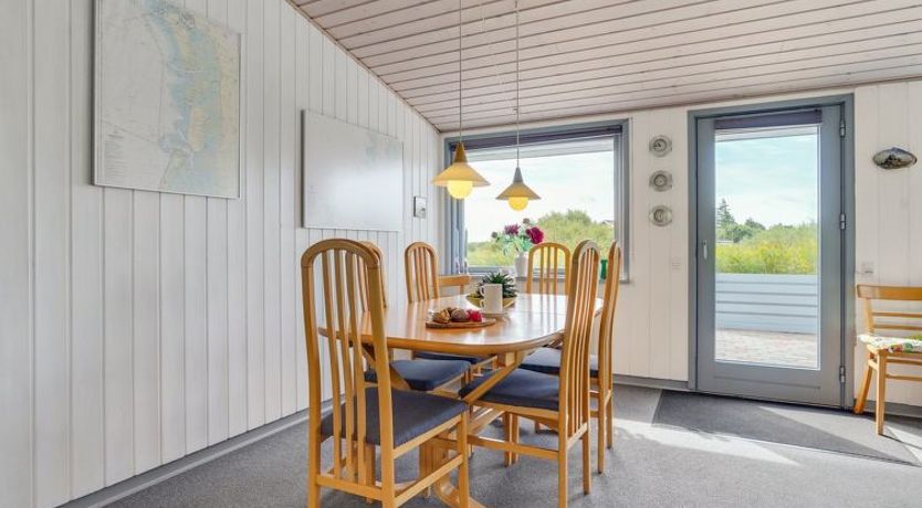 Photo of "Elise" - 800m from the sea