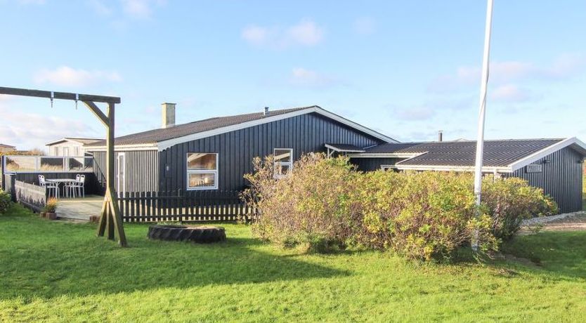 Photo of "Vili" - 441m from the sea