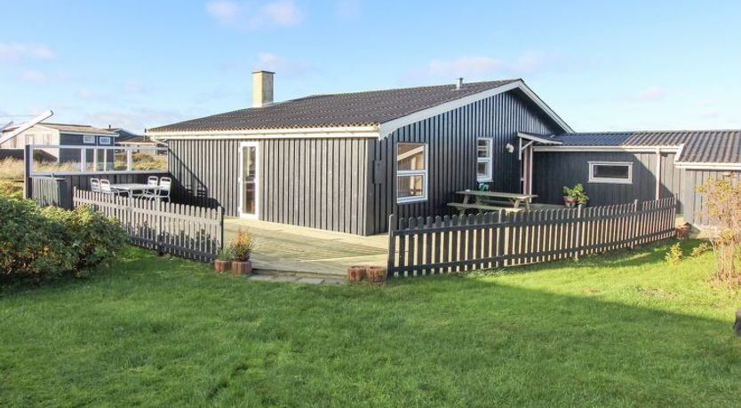 Photo of "Vili" - 441m from the sea