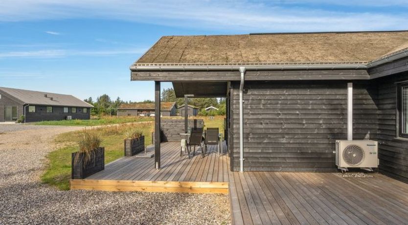 Photo of "Carla" - 1.5km from the sea