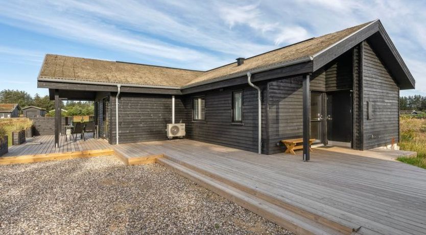 Photo of "Carla" - 1.5km from the sea