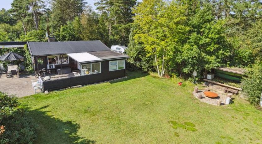 Photo of "Annamie" - 650m from the sea