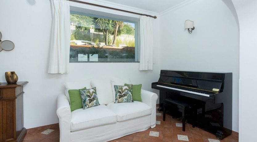 Photo of L'Amica Purito