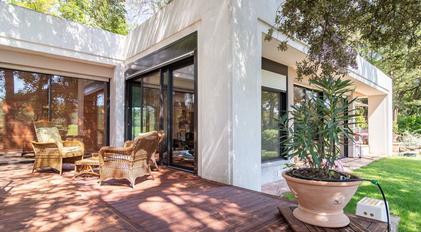 Photo of Lemon & Garlic