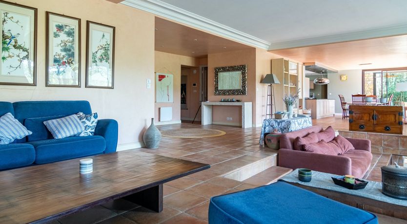 Photo of Lemon & Garlic