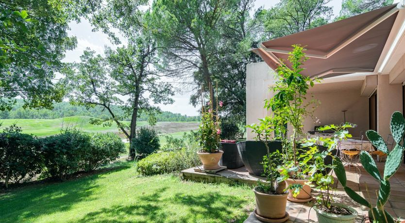 Photo of Lemon & Garlic