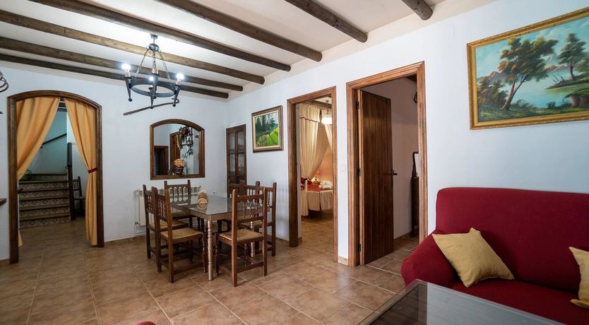 Photo of Silver & Pearl