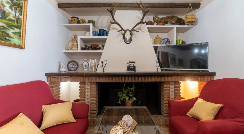 Photo of Silver & Pearl