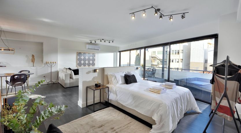 Photo of Athenian Spirit