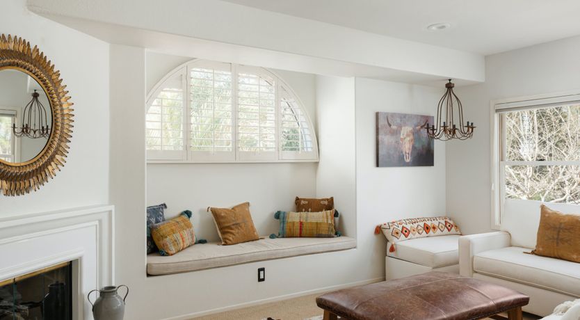 Photo of Hummingbird Dawn