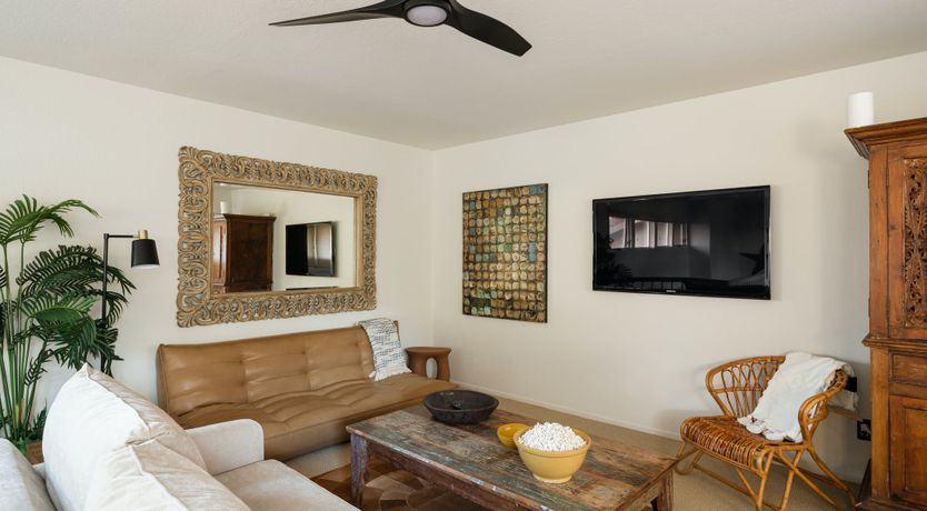 Photo of Hummingbird Dawn