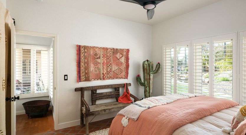 Photo of Hummingbird Dawn