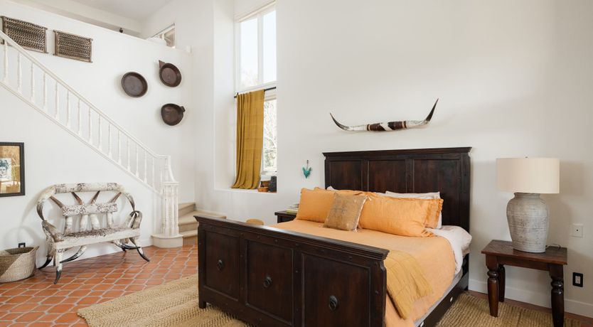 Photo of Hummingbird Dawn