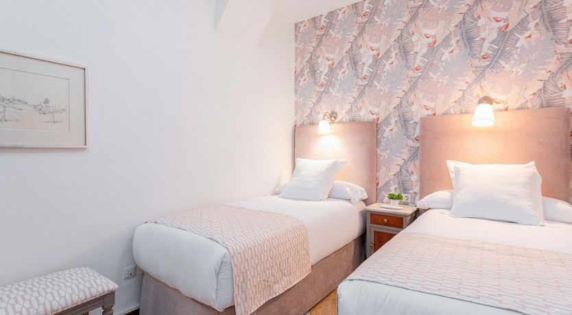 Photo of Enchants the Audience