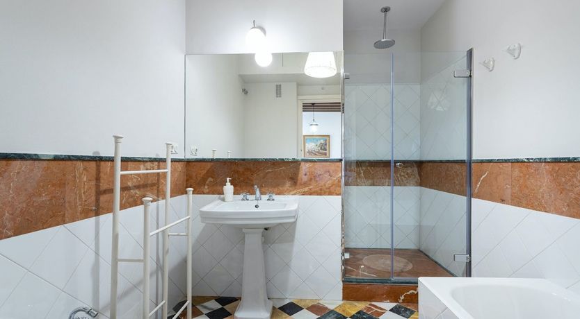 Photo of Enchants the Audience