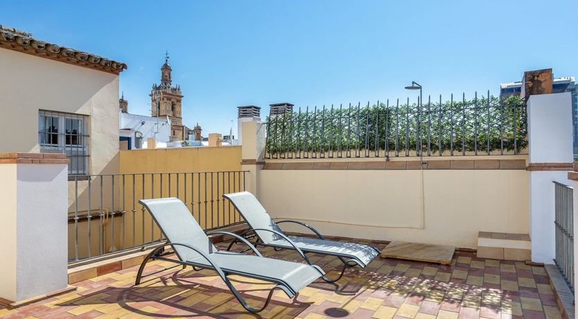 Photo of Enchants the Audience