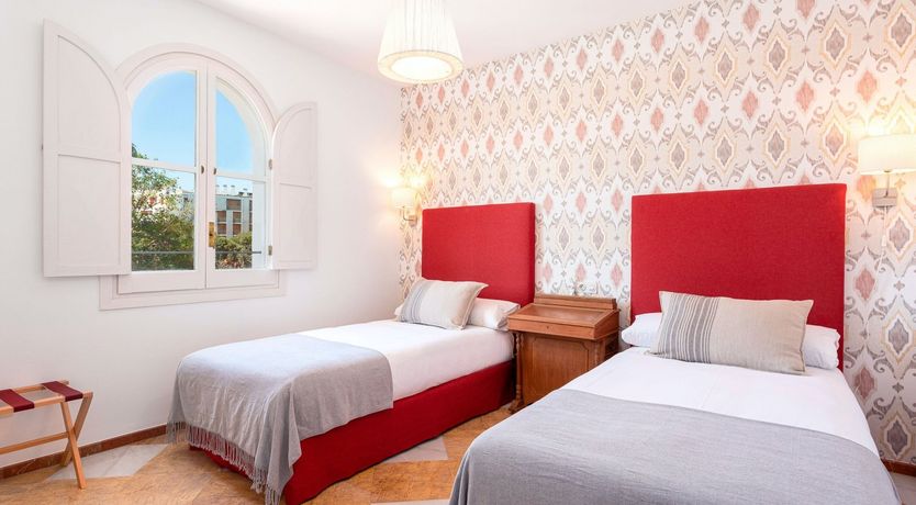 Photo of Enchants the Audience