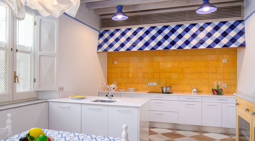 Photo of Enchants the Audience